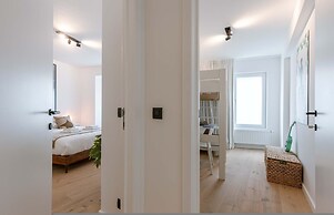 Modern 3-bedroom Apartment Family-friendly Touches