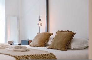 Modern 3-bedroom Apartment Family-friendly Touches