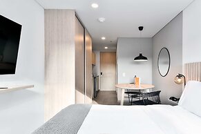 w Comfy Loft w Perfect Deco in Santa Barbara