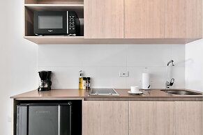 w Comfy Loft w Perfect Deco in Santa Barbara