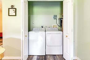 Pet-friendly Cabin on 50 Acres in Palm City!