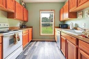 Pet-friendly Cabin on 50 Acres in Palm City!