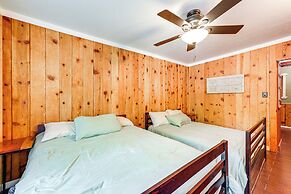 Idyllic Home in Kernville w/ Private Beach Access