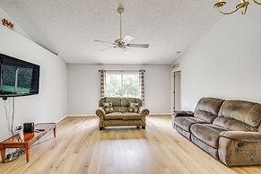 6 Mi to Downtown: Bright Palm Coast Getaway!