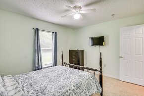 6 Mi to Downtown: Bright Palm Coast Getaway!