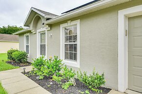 6 Mi to Downtown: Bright Palm Coast Getaway!