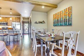 Ski Shuttle & Community Perks: Keystone Townhome