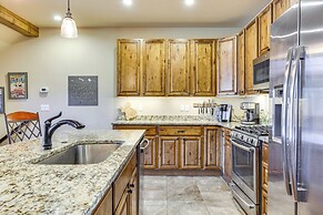 Ski Shuttle & Community Perks: Keystone Townhome