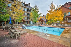 Ski Shuttle & Community Perks: Keystone Townhome