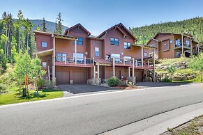 Ski Shuttle & Community Perks: Keystone Townhome