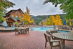 Ski Shuttle & Community Perks: Keystone Townhome