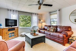 Lakefront Home w/ Patio in Havana!