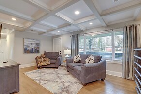 Pet-friendly Decatur Home ~ 8 Mi to Downtown Atl!