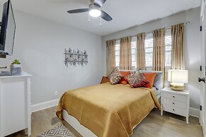 Pet-friendly Decatur Home ~ 8 Mi to Downtown Atl!
