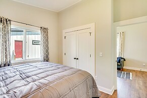 3 Mi to Duke: Downtown Durham Cottage!