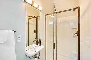 3 Mi to Duke: Downtown Durham Cottage!