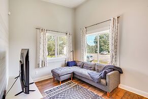 3 Mi to Duke: Downtown Durham Cottage!