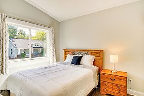 3 Mi to Duke: Downtown Durham Cottage!