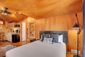 Pet-friendly Apple Valley Getaway w/ Fire Pit!