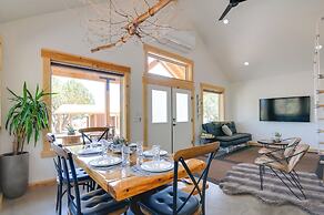 Premium Apple Valley Cabin w/ Zion Natl Park View