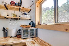 Premium Apple Valley Cabin w/ Zion Natl Park View