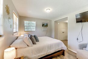 Somerville Lake House - Walk to Water!