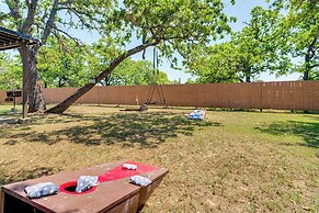 Somerville Lake House - Walk to Water!