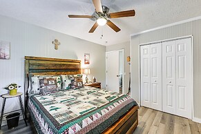 Riverfront Cabin w/ Mtn Views in Tuckasegee!