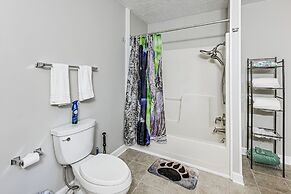 Riverfront Cabin w/ Mtn Views in Tuckasegee!