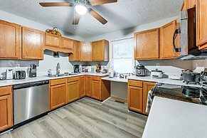 Riverfront Cabin w/ Mtn Views in Tuckasegee!