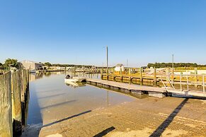 Home w/ Fire Pit < 1 Mi to Willis Wharf Boat Ramp!