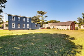 Home w/ Fire Pit < 1 Mi to Willis Wharf Boat Ramp!