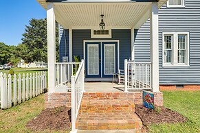 Home w/ Fire Pit < 1 Mi to Willis Wharf Boat Ramp!