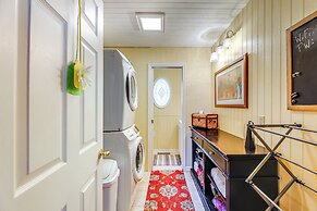 Home w/ Fire Pit < 1 Mi to Willis Wharf Boat Ramp!