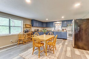 Harrison Getaway w/ Yard & Parking: Near Fishing
