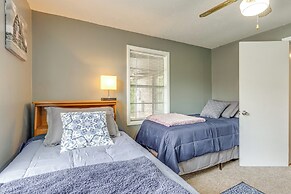 Harrison Getaway w/ Yard & Parking: Near Fishing