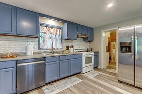 Harrison Getaway w/ Yard & Parking: Near Fishing