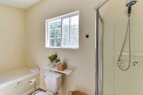 Sonora Hilltop Home: Scenic Views, Pet Friendly!