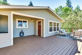 Sonora Hilltop Home: Scenic Views, Pet Friendly!