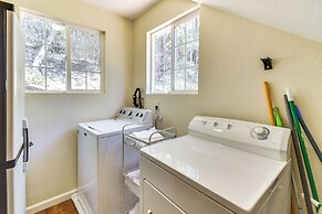 Sonora Hilltop Home: Scenic Views, Pet Friendly!