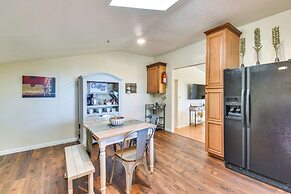 Sonora Hilltop Home: Scenic Views, Pet Friendly!