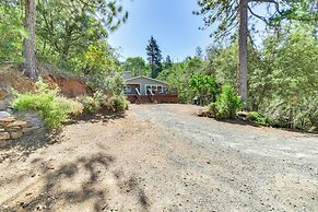 Sonora Hilltop Home: Scenic Views, Pet Friendly!