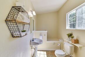 Sonora Hilltop Home: Scenic Views, Pet Friendly!