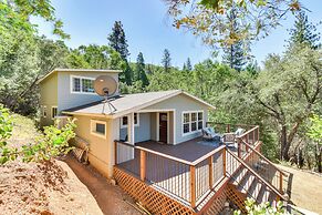 Sonora Hilltop Home: Scenic Views, Pet Friendly!
