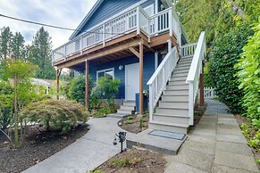 Bremerton Studio w/ Bay View: Beach Access!