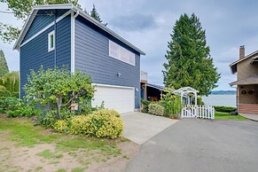 Bremerton Studio w/ Bay View: Beach Access!