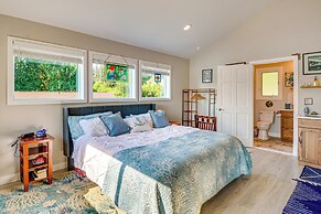 Bremerton Studio w/ Bay View: Beach Access!