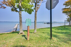 Higgins Lake Cabin - Walk to Water!