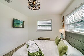 Canal-front Getaway w/ Grill in Cape Coral!