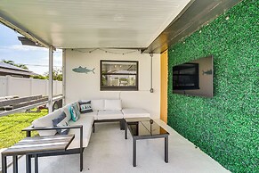 Canal-front Getaway w/ Grill in Cape Coral!